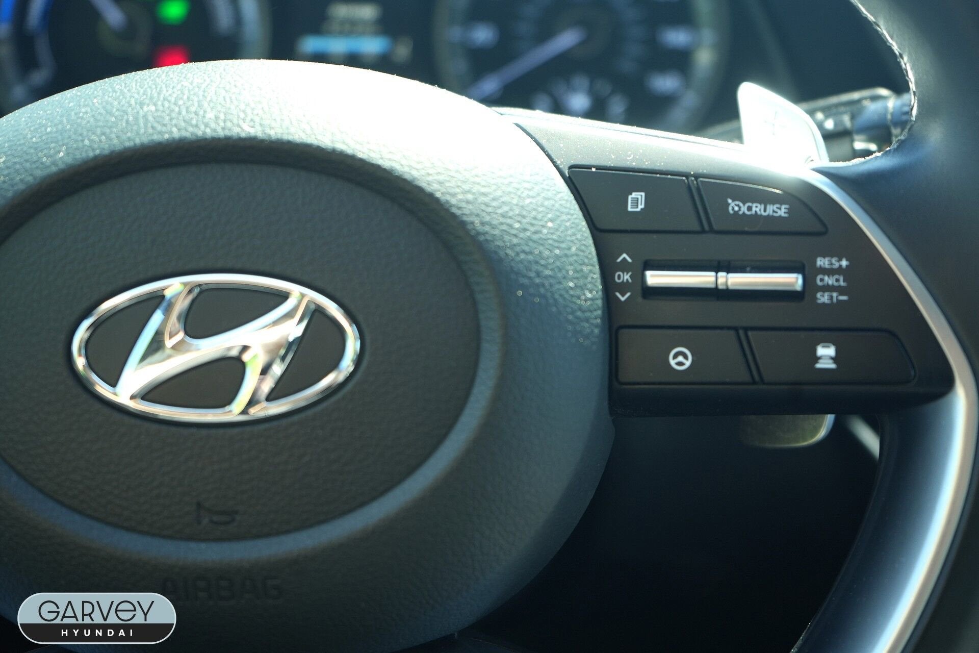 2020 Hyundai SONATA HYBRID SEL