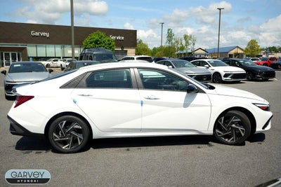 2025 Hyundai ELANTRA HYBRID SEL Sport