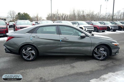 2026 Hyundai ELANTRA Limited