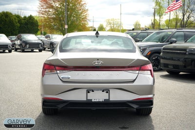 2023 Hyundai ELANTRA SEL