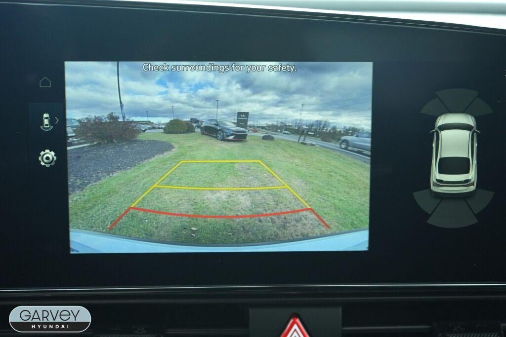 2026 Hyundai ELANTRA Base