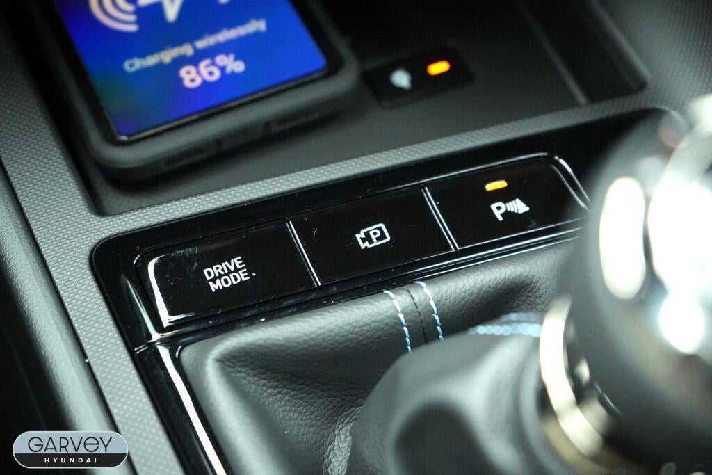 2026 Hyundai ELANTRA Base