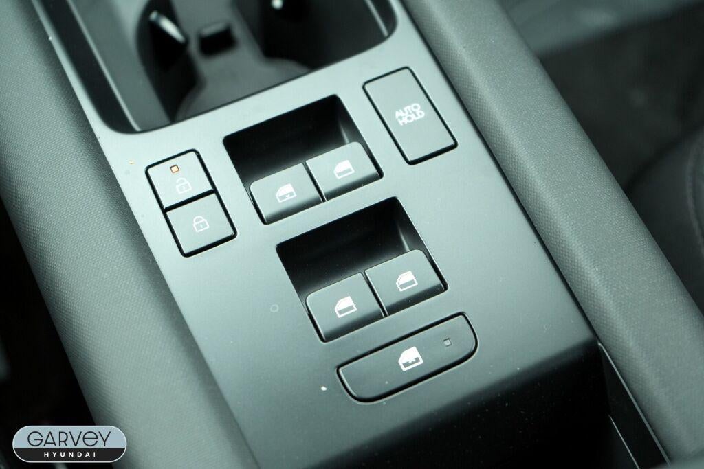 2025 Hyundai IONIQ 6 SE