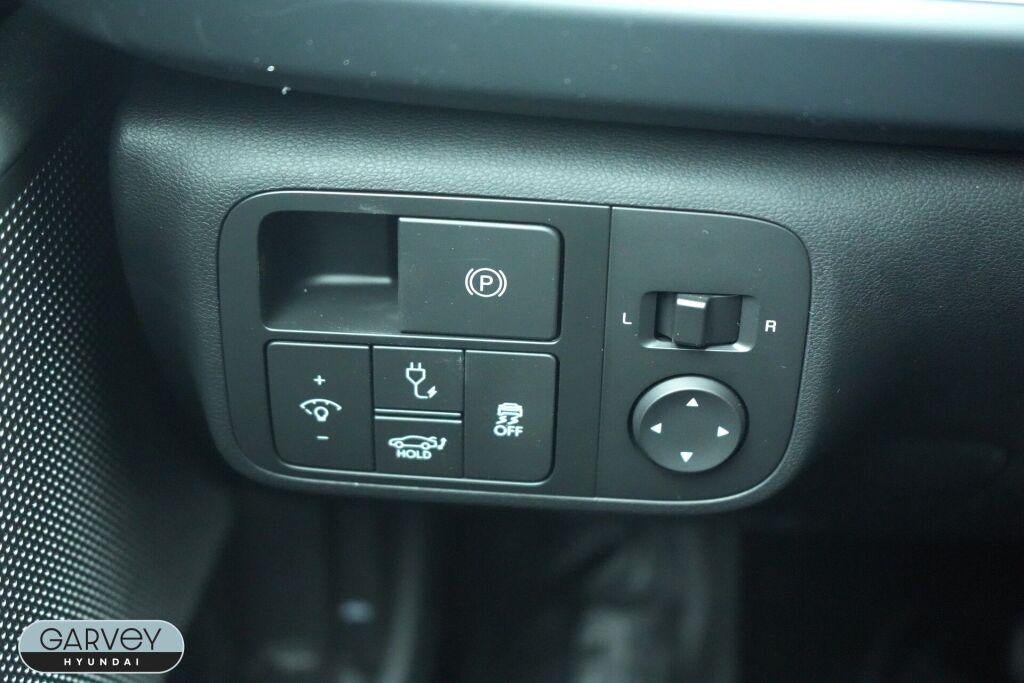 2025 Hyundai IONIQ 6 SE