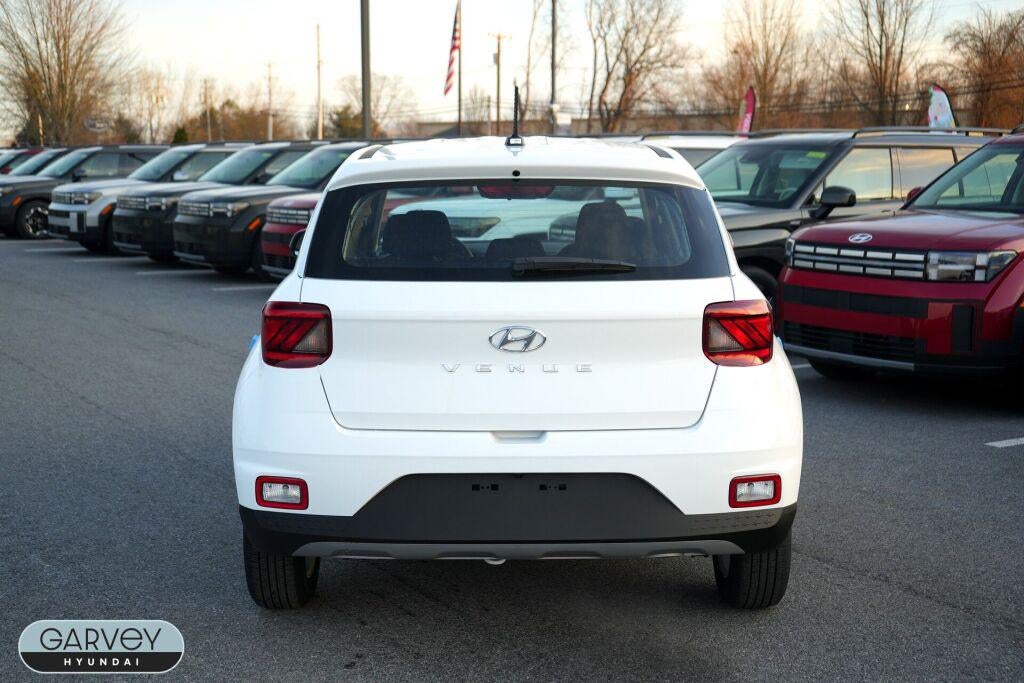 2026 Hyundai VENUE SE