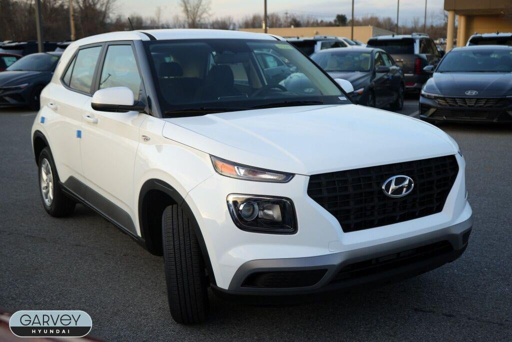 2026 Hyundai VENUE SE