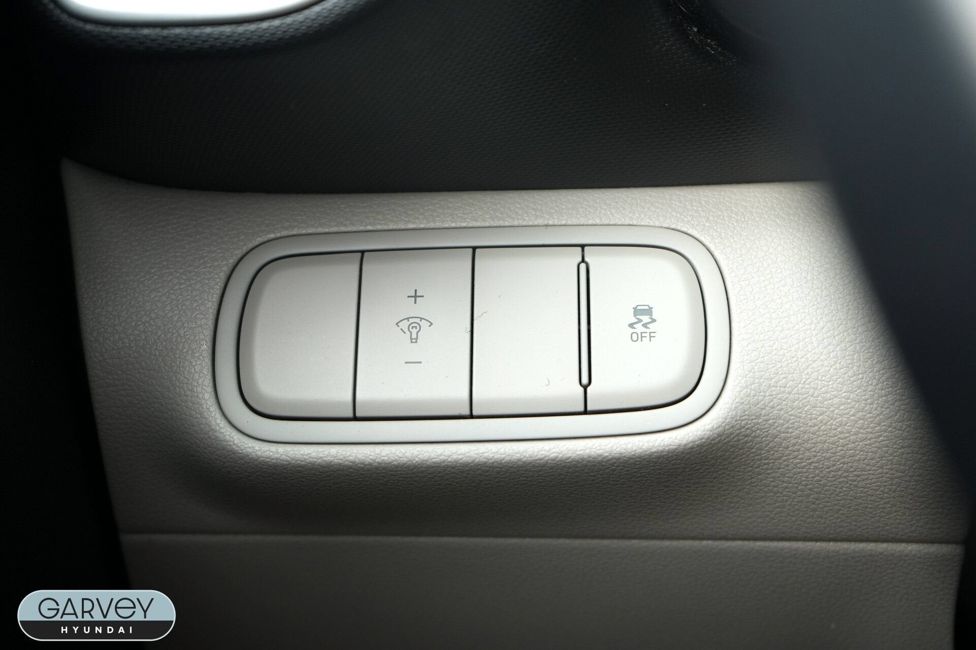 2023 Hyundai Venue SEL - Photo 12