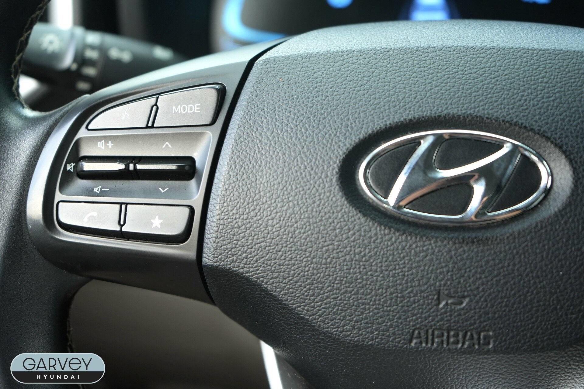2023 Hyundai Venue SEL - Photo 6