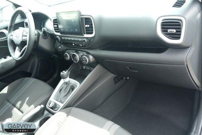 2025 Hyundai VENUE SEL