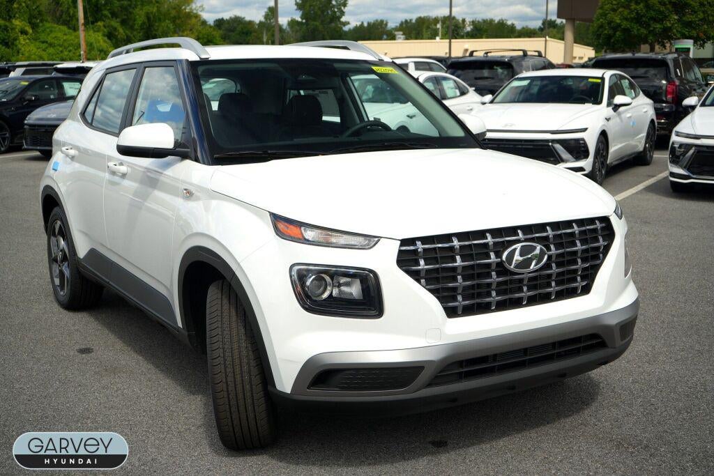 2025 Hyundai VENUE SEL