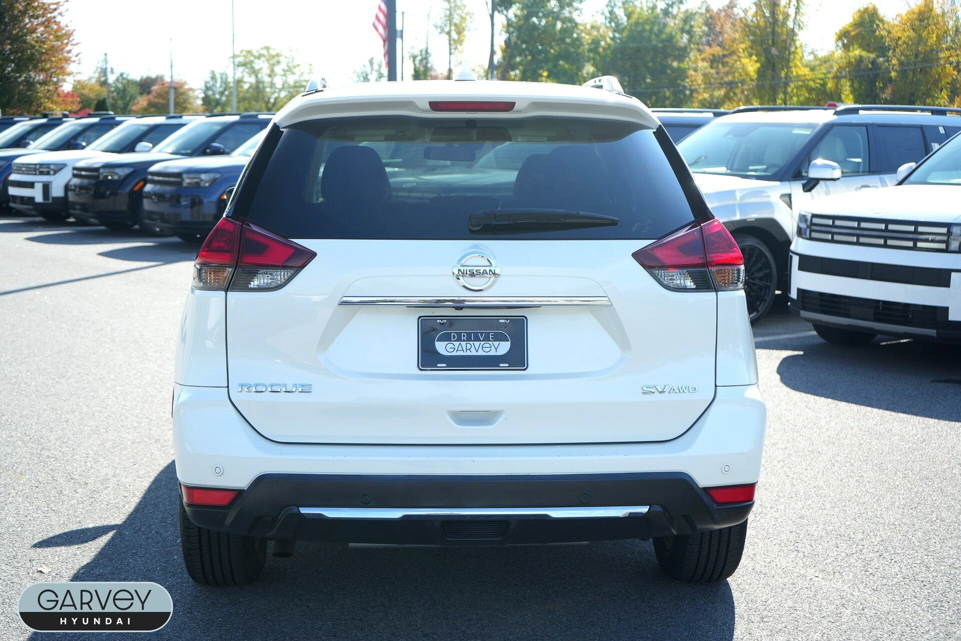 2019 Nissan Rogue SV - Photo 18