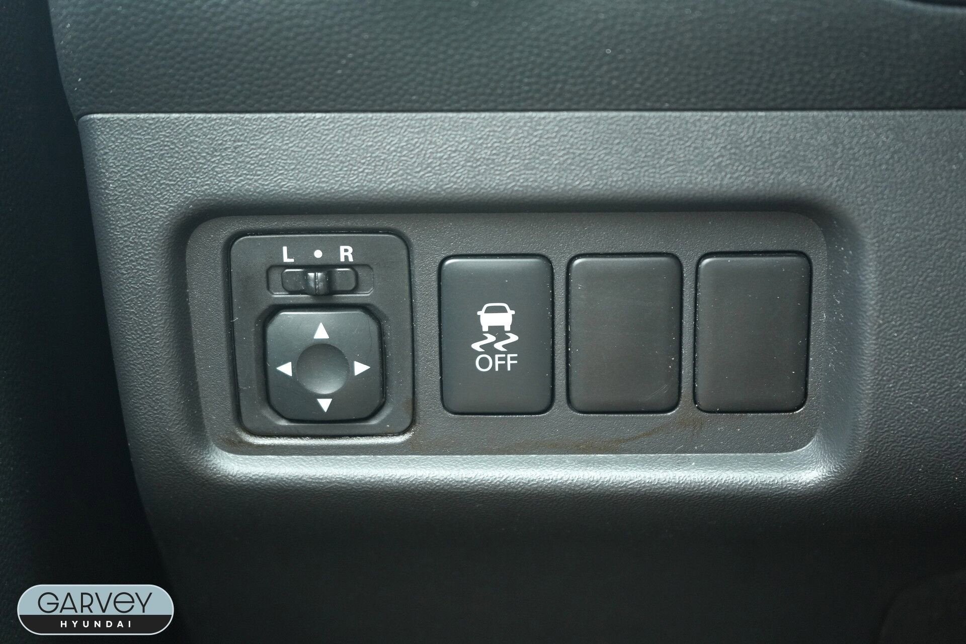 2020 Mitsubishi Mirage ES