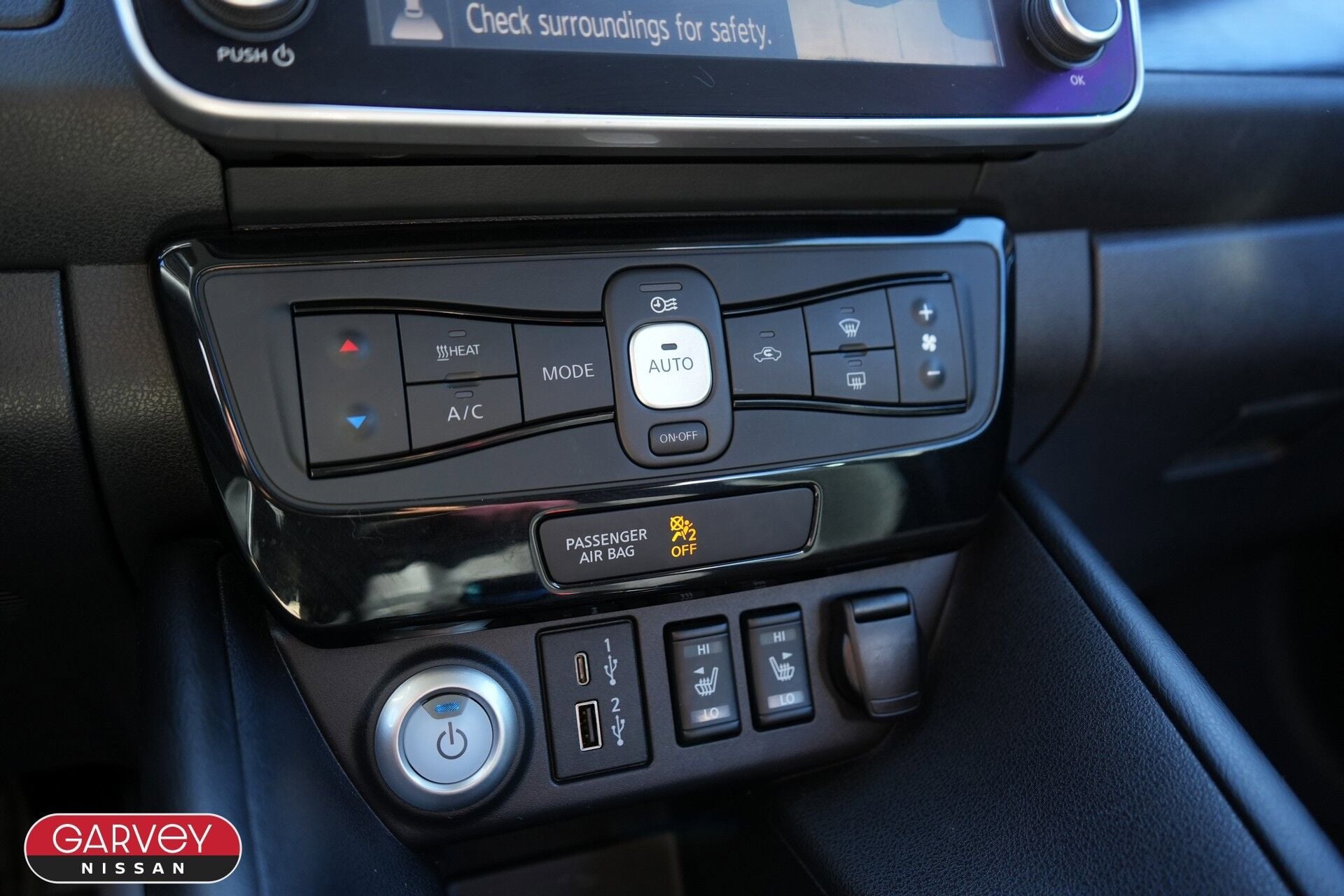2022 Nissan LEAF SV