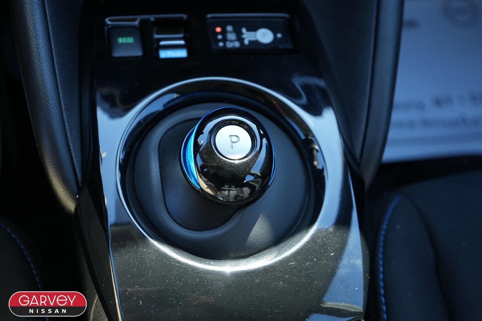2022 Nissan LEAF SV