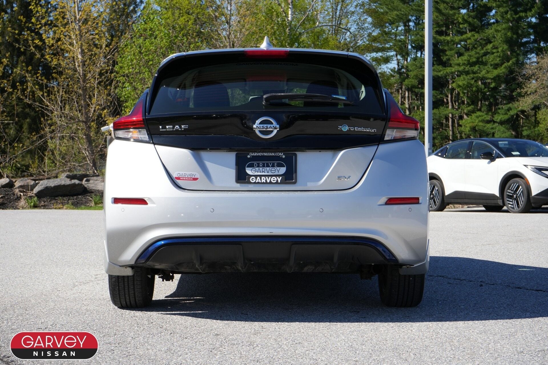 2022 Nissan LEAF SV