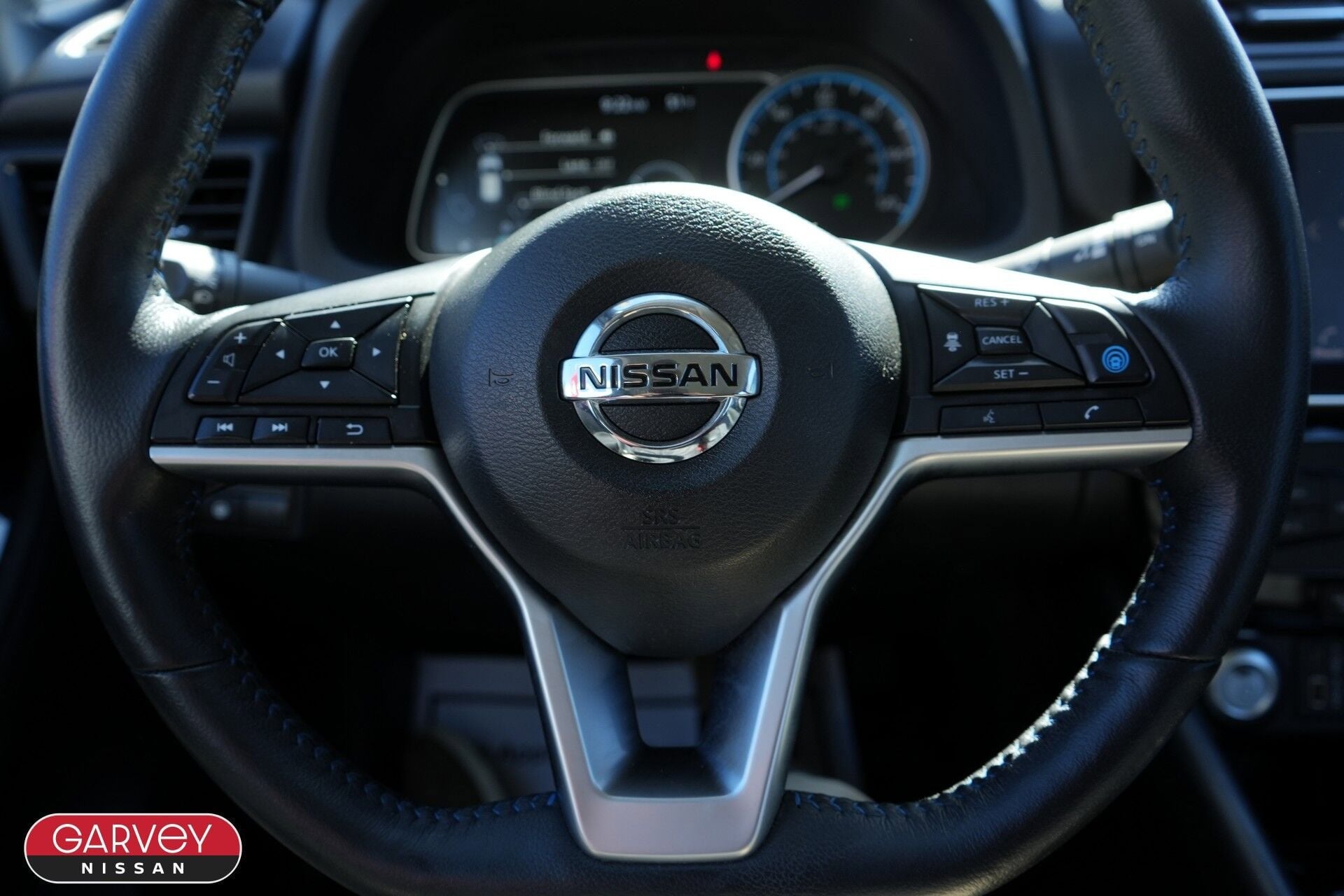 2022 Nissan LEAF SV