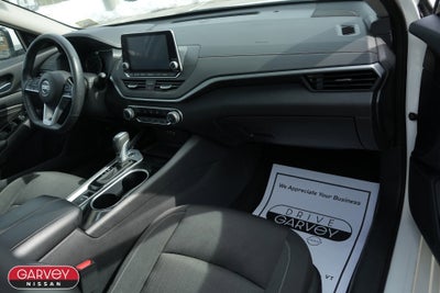 2022 Nissan Altima SV