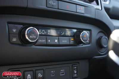 2024 Nissan Frontier SL