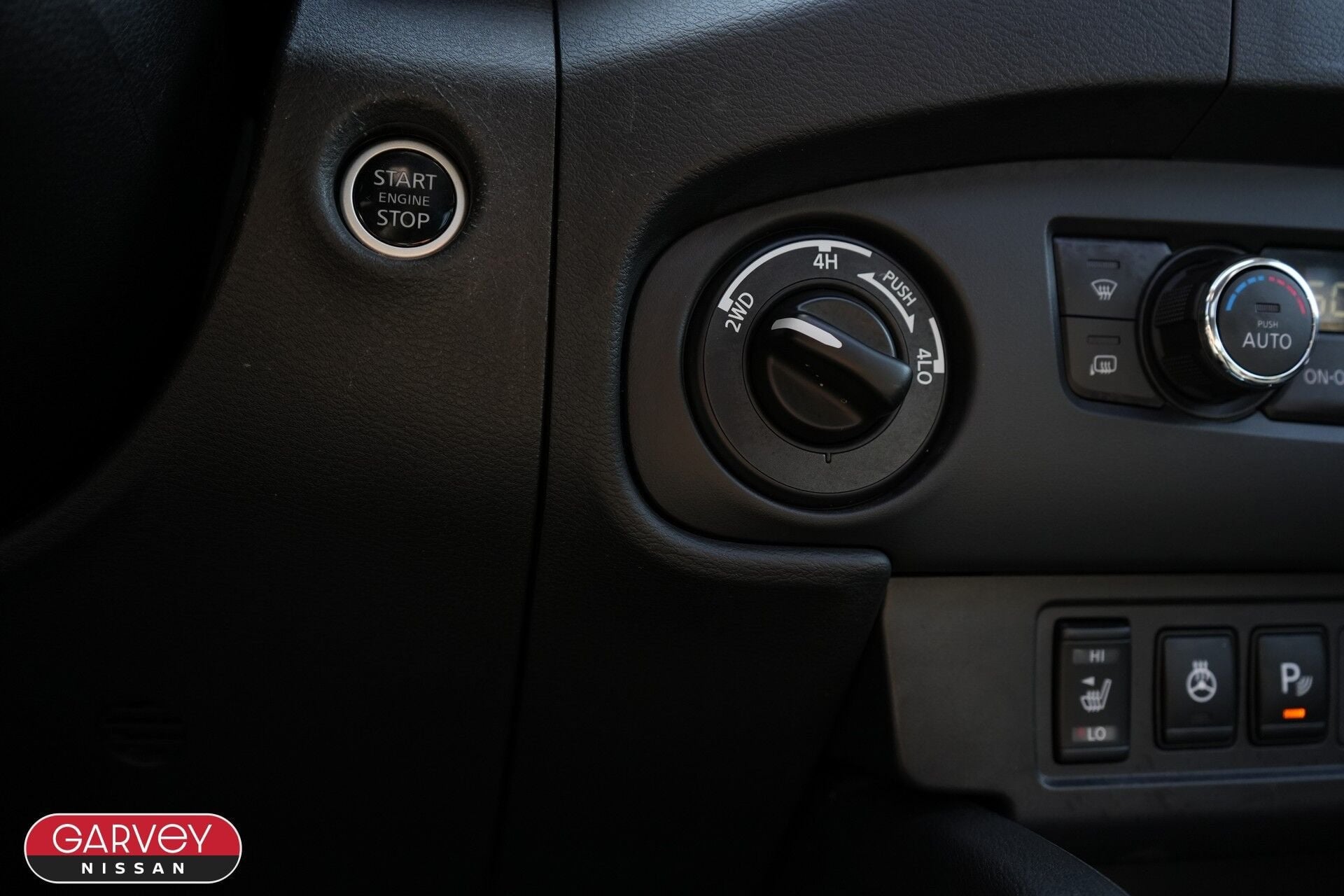 2024 Nissan Frontier SL