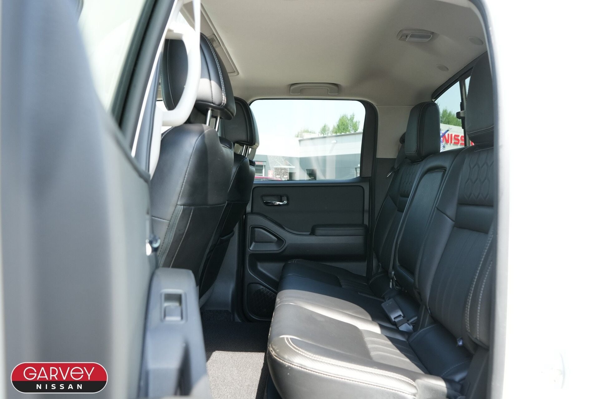 2024 Nissan Frontier SL