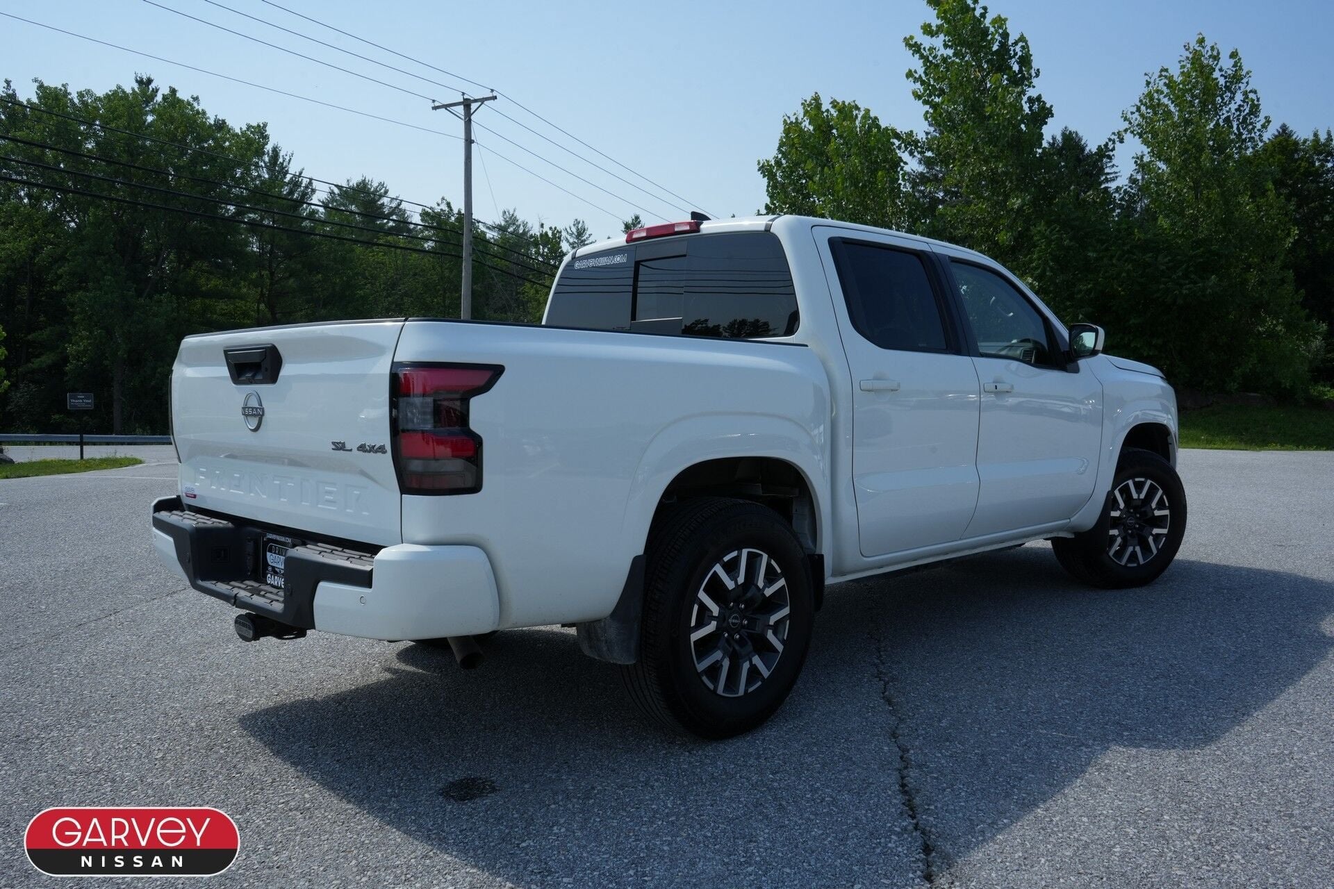 2024 Nissan Frontier SL