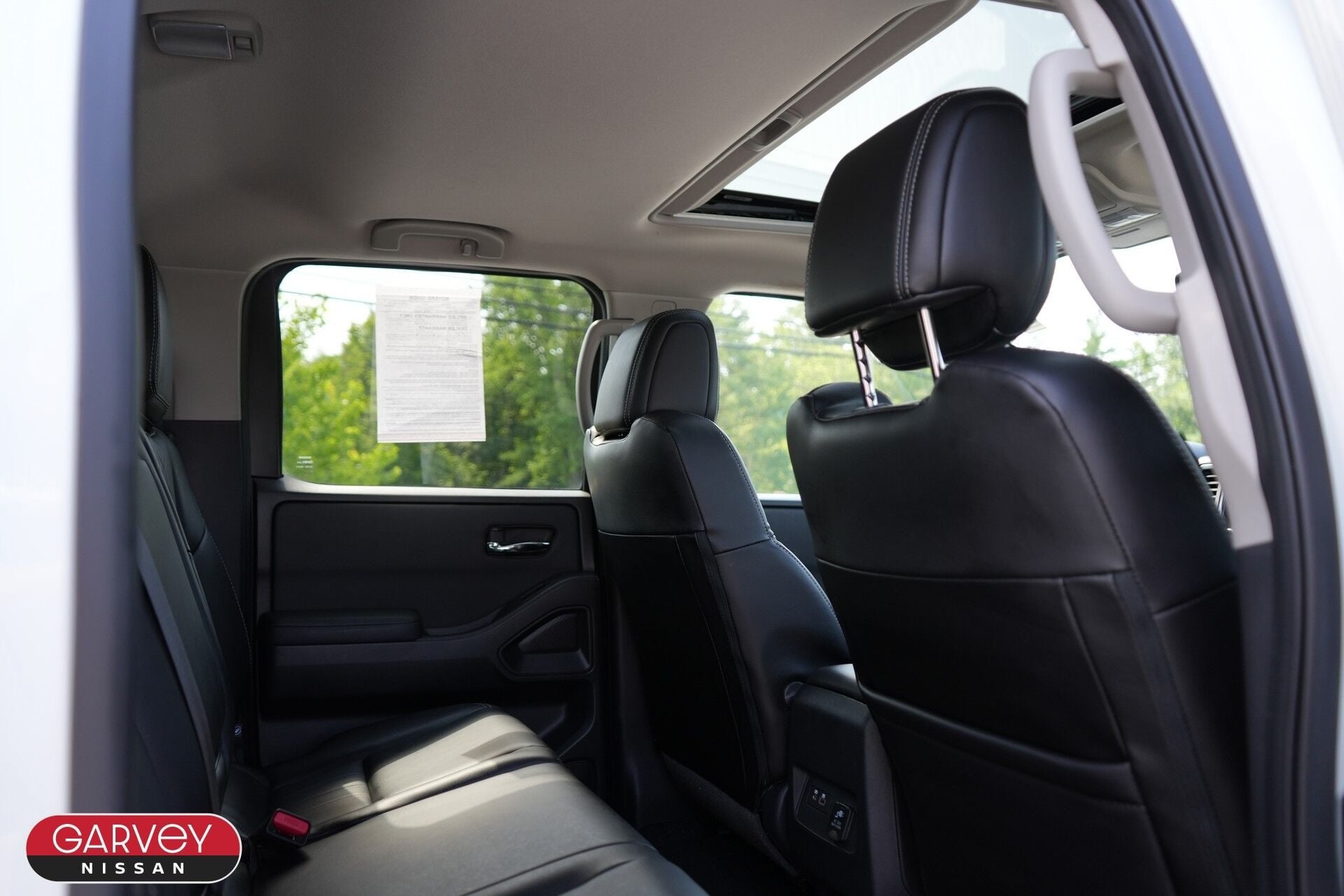 2024 Nissan Frontier SL