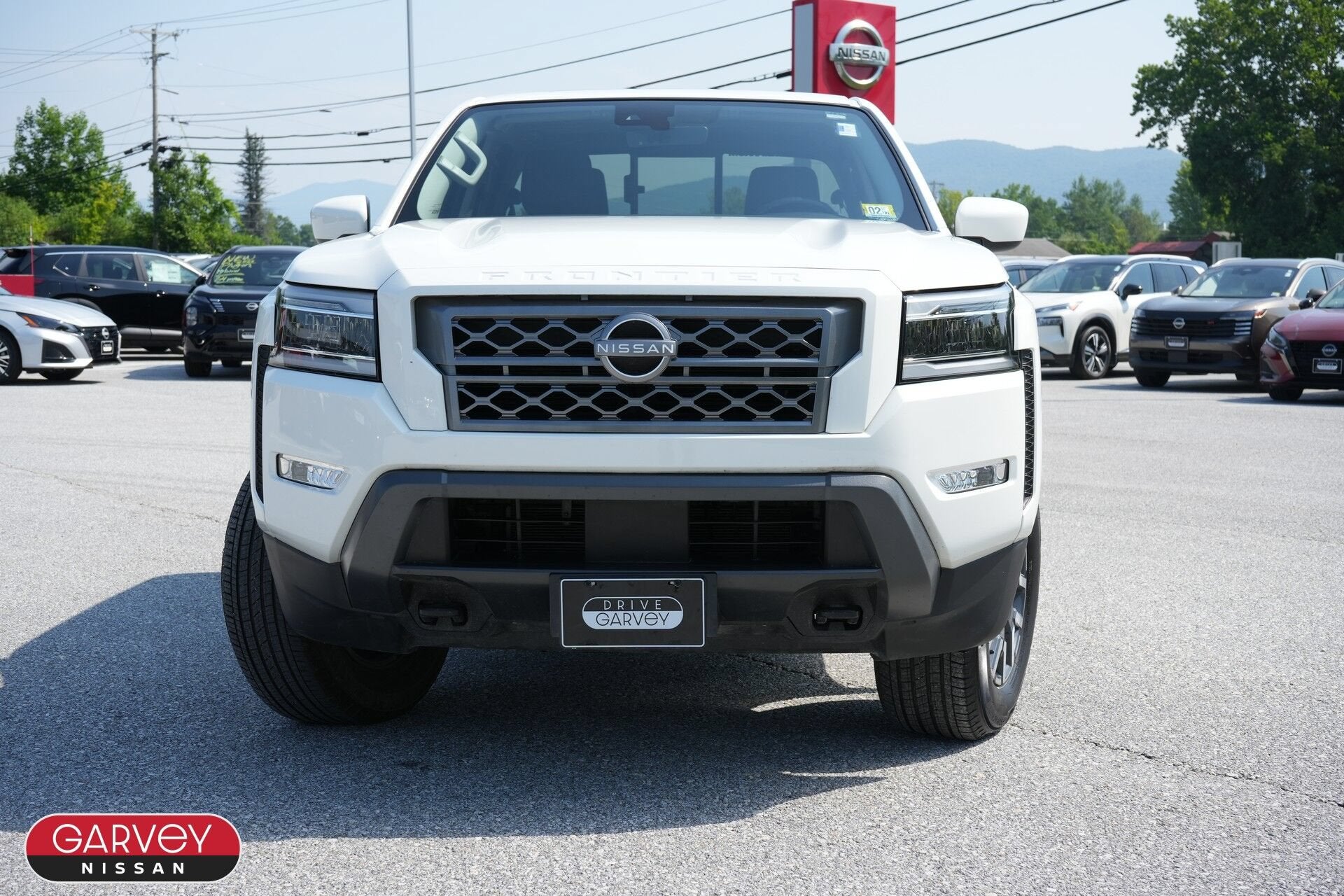 2024 Nissan Frontier SL