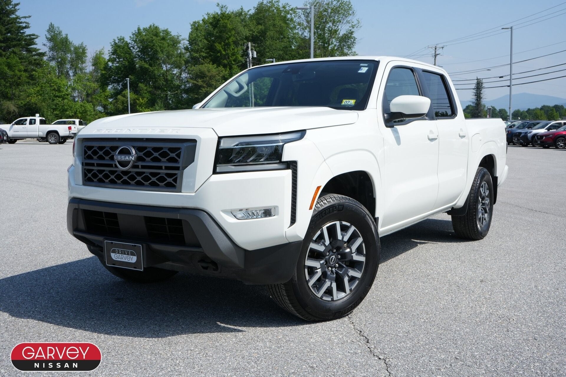 2024 Nissan Frontier SL
