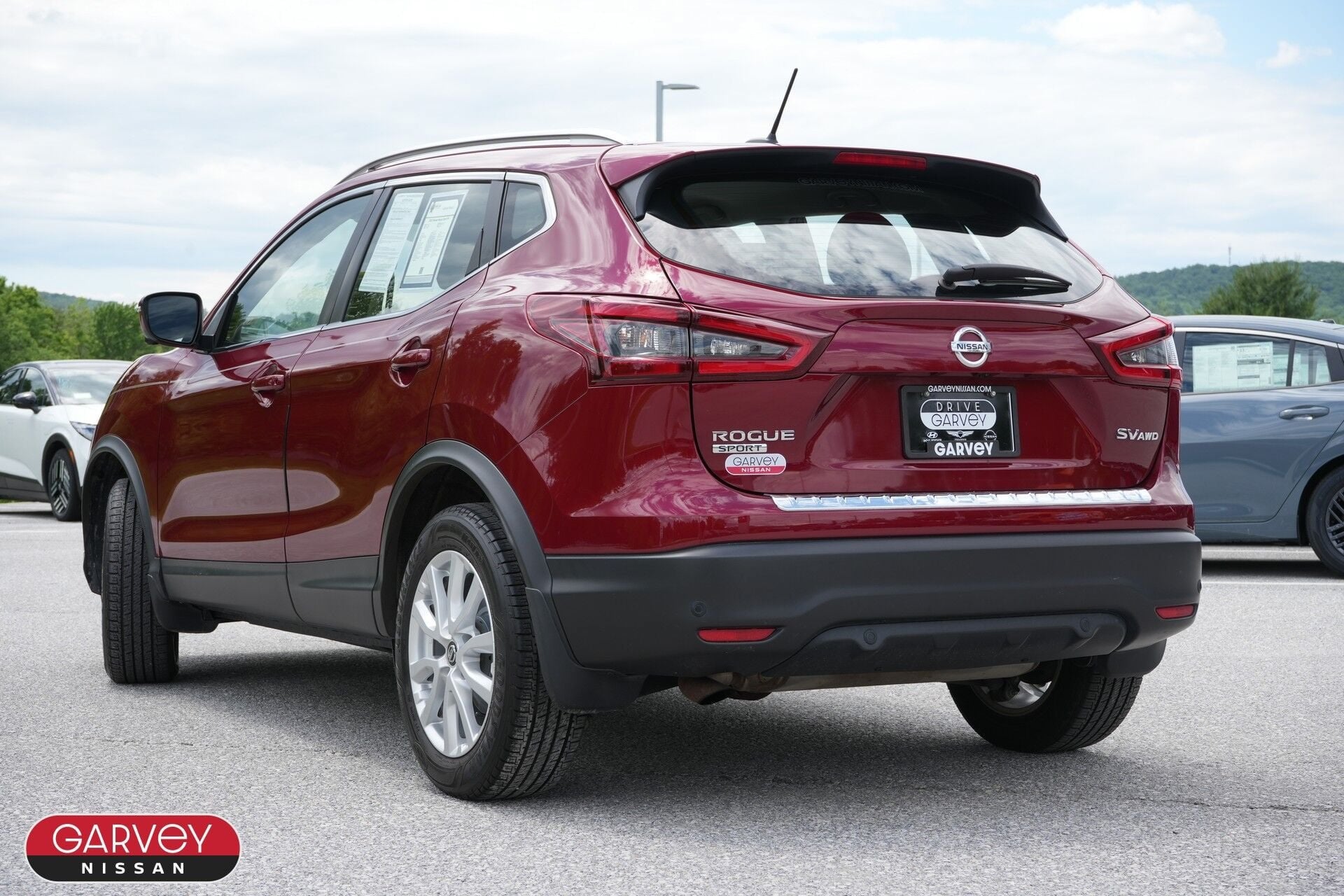 2022 Nissan Rogue Sport SV