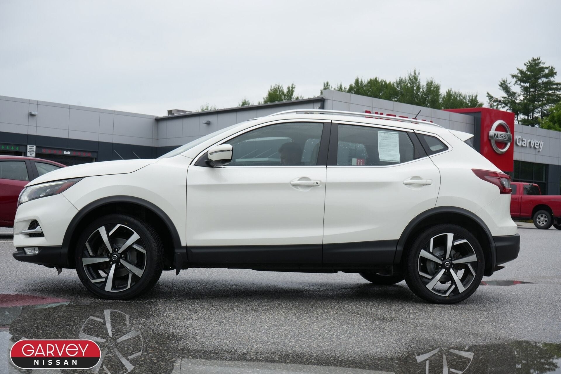 2022 Nissan Rogue Sport SL